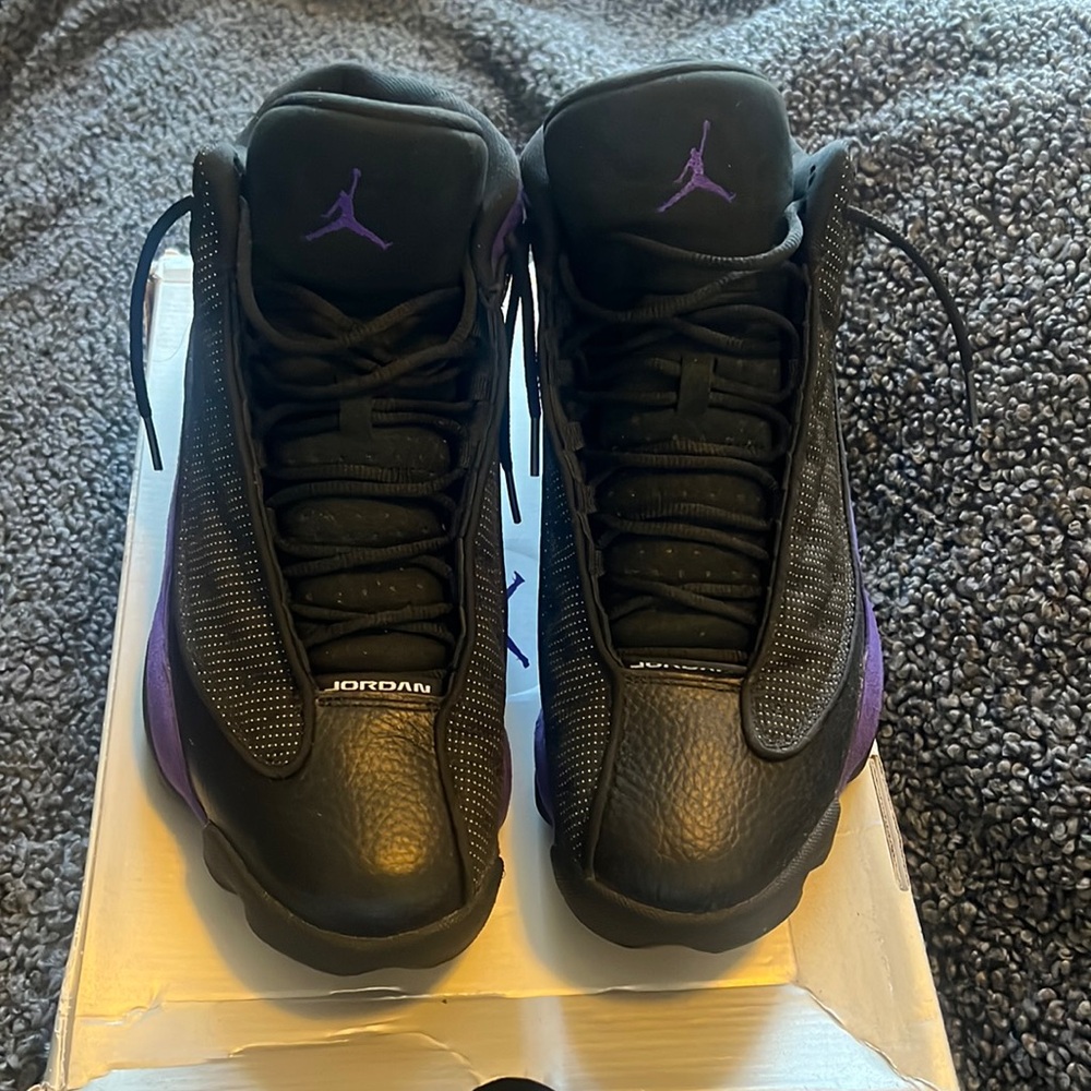 AUTHENTIC JORDAN 13’ PURPLE (USED)